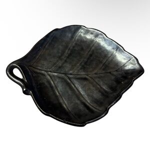 The Potters Craft. Sigma the Tastesetter. Leaf Trinket Dish.